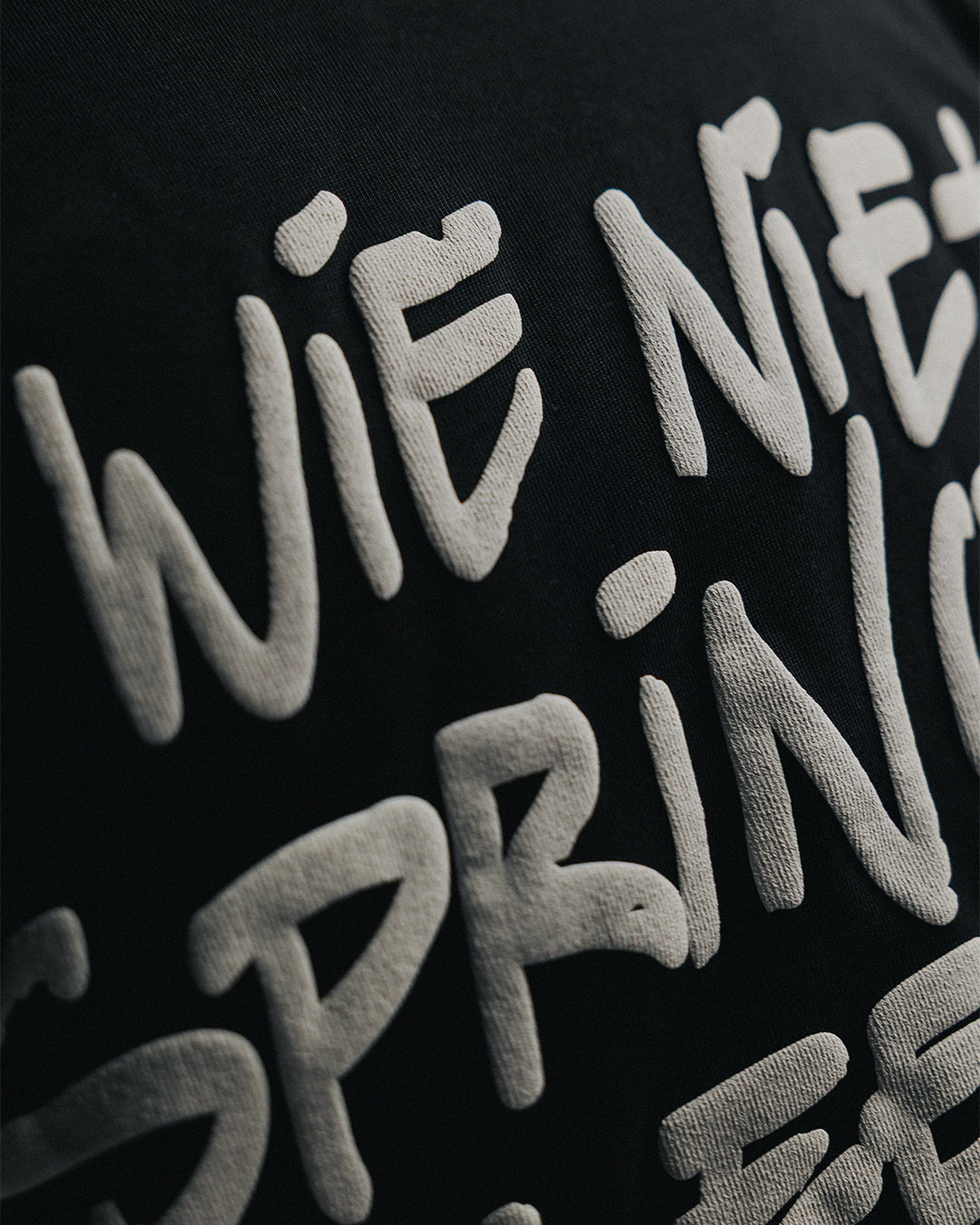 'WIE NIET SPRING IS EEN GERRIT" Sticks - Tee